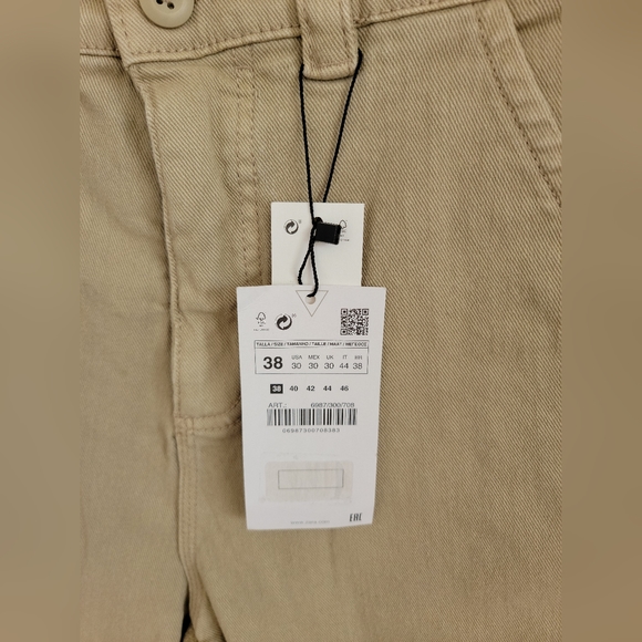 Zara Mens Chino Shorts - Picture 2 of 5